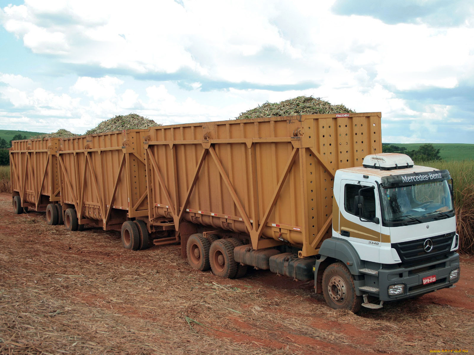 , mercedes, trucks